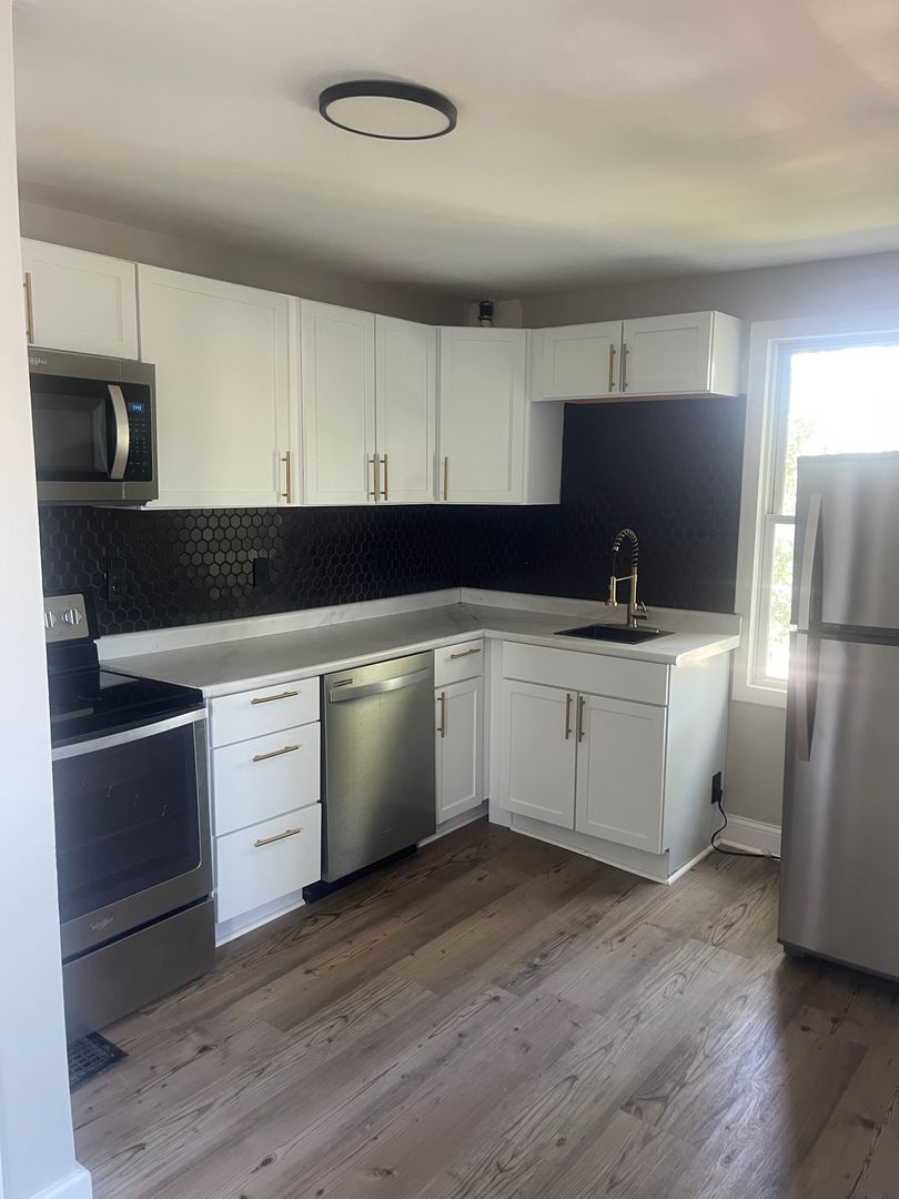 637 Rotherwood Ave Unit B, Evansville, two bedroom, one bathroom