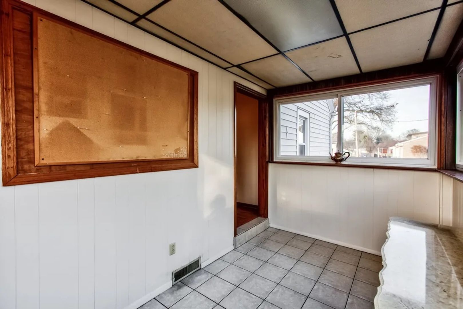 2174 Washington Ave, Evansville, IN 47714