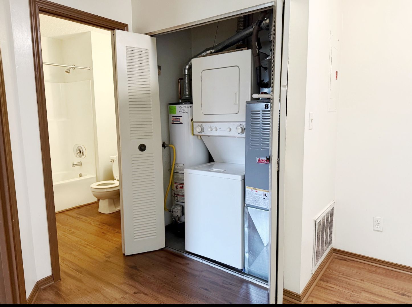 922 Peppertree Ln, J, Owensboro, KY 42303