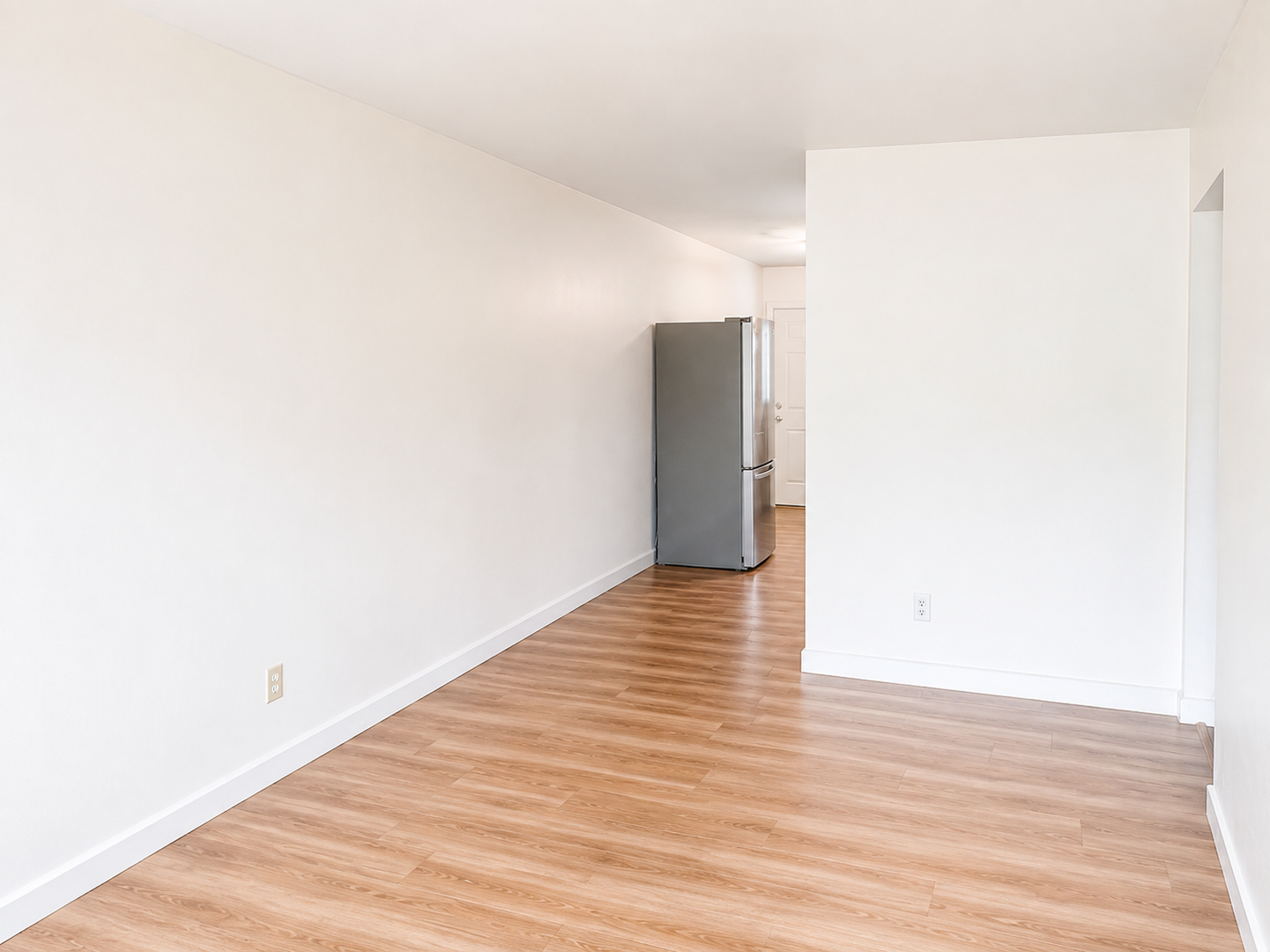 902 Fairlawn CT, Evansville, IN 47711