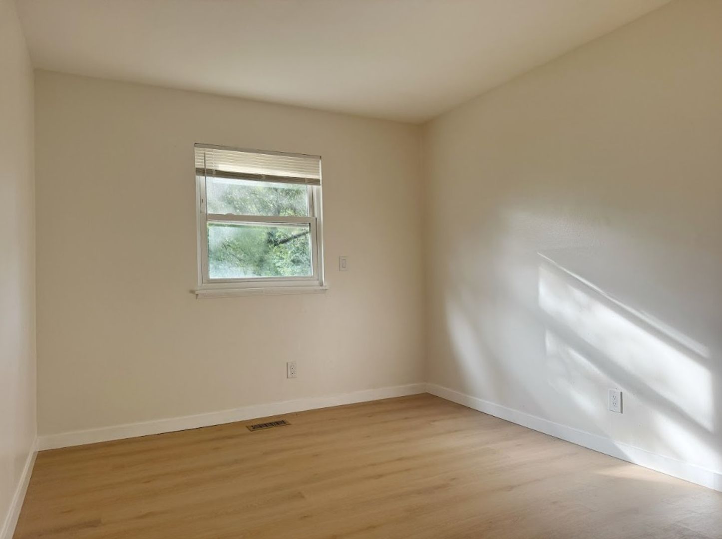 808-810 N Fairlawn Cir - 808, Evansville, IN 47711