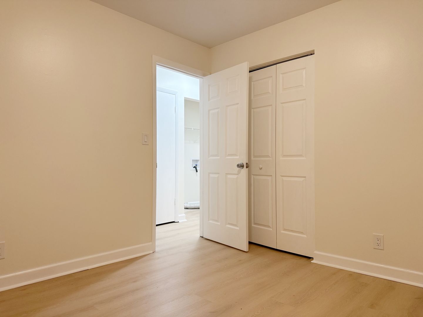 700 Village Ln, Unit 1, Newburgh, IN 47630