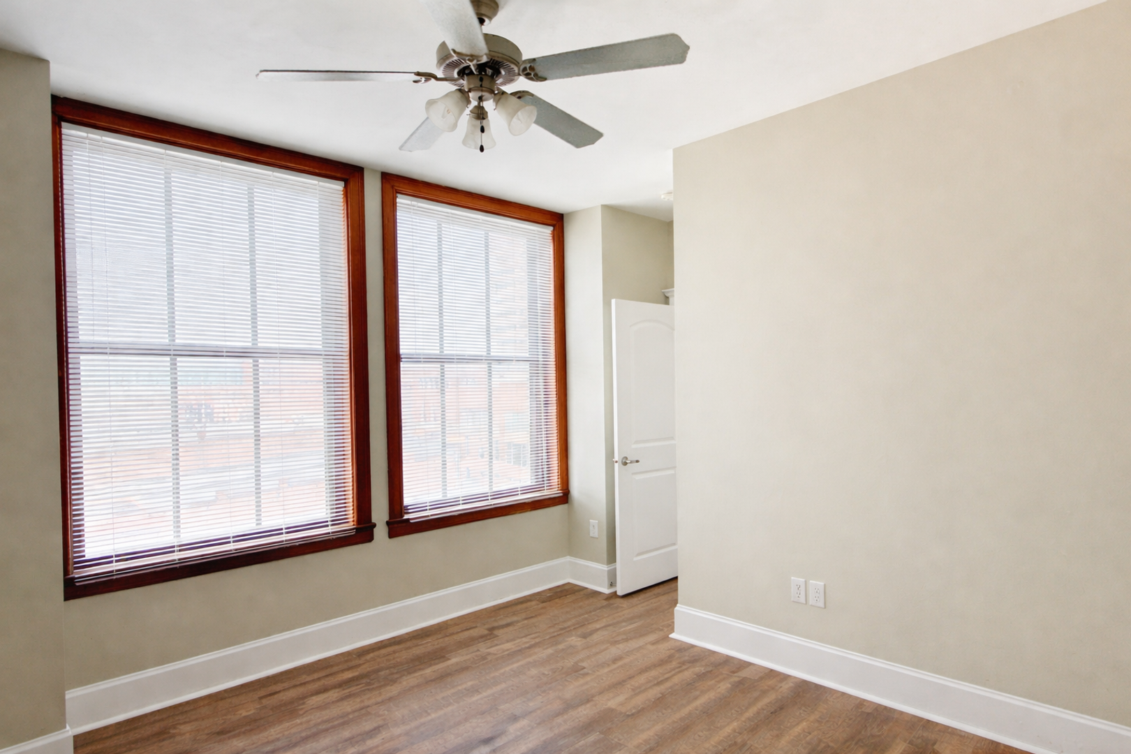 329 Main St., 7B, Evansville, IN 47708