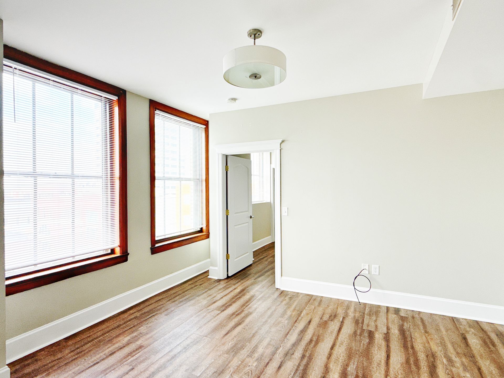 329 Main St., 2C, Evansville, IN 47708