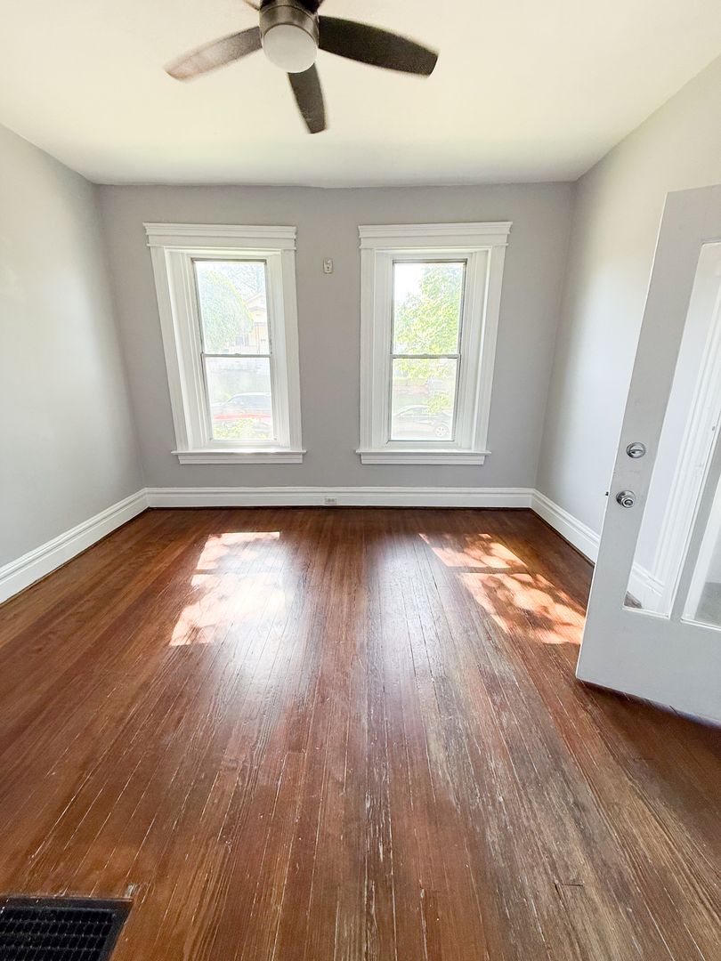 St. Louis City House: 4455 S 38th St