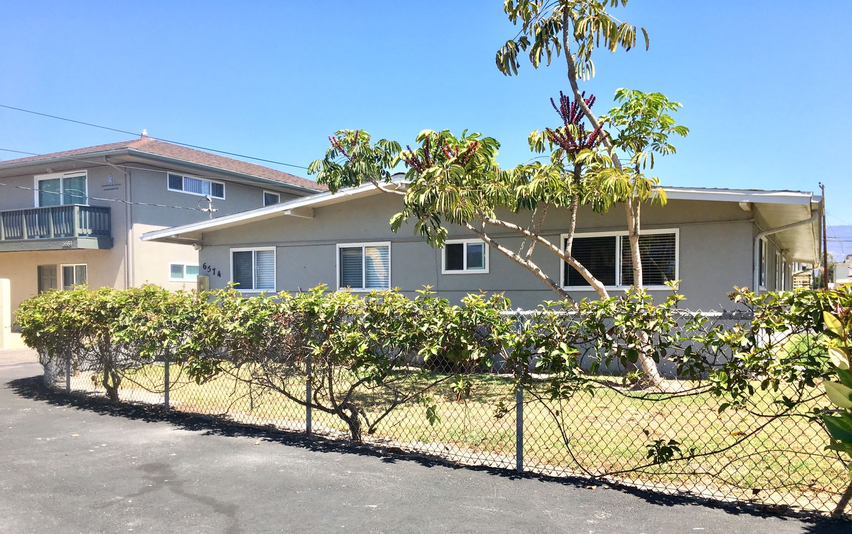Isla Vista Apartment: 6574 Del Playa Dr.