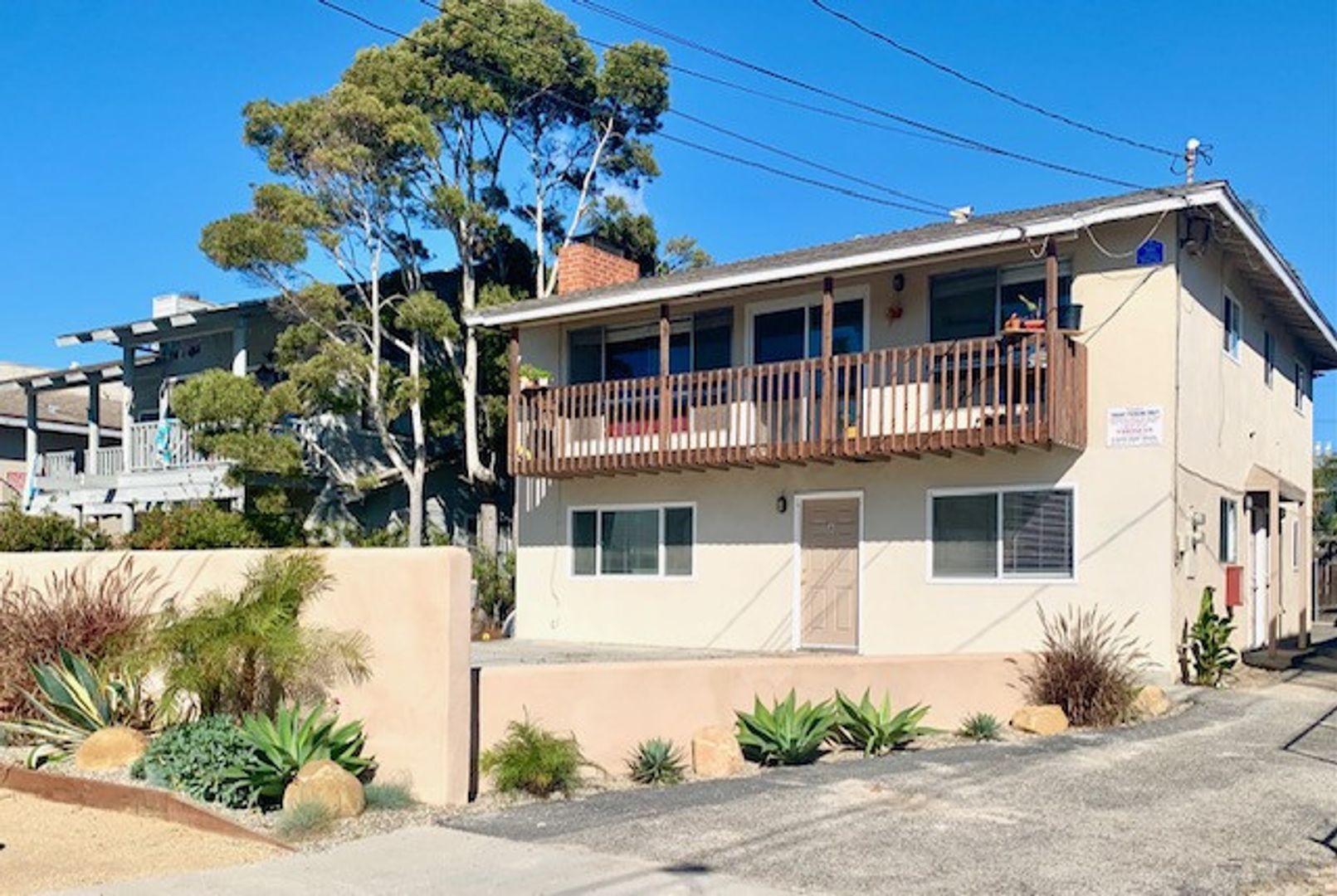 Isla Vista Apartment: 6772 Del Playa Dr.