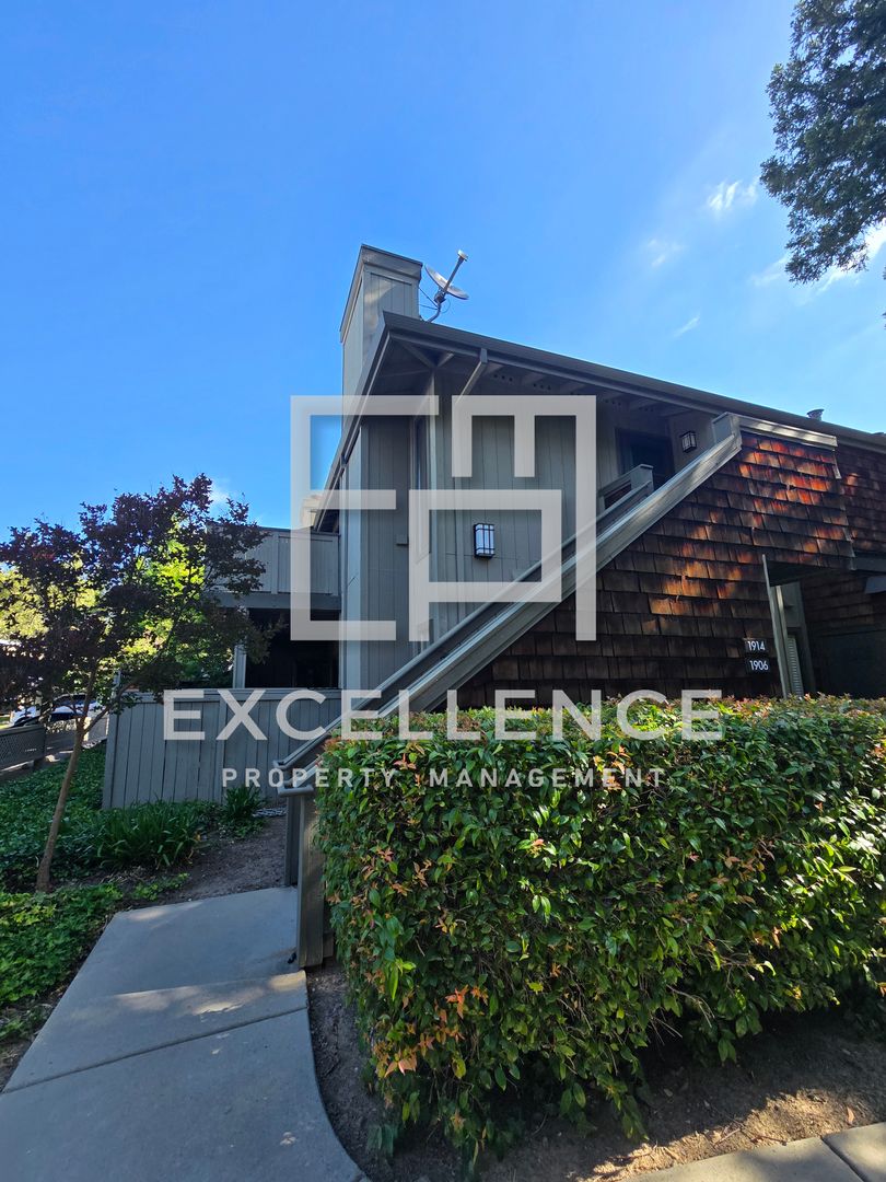 San Jose House: 1914 La Terrace Cir