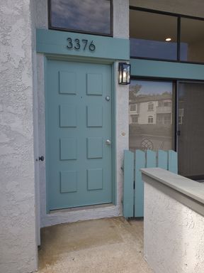 Spacious and remodeled 2 Bed 2.5 baths in prime location of UTC. – photo 1