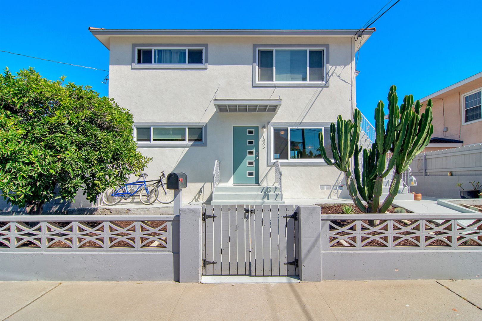 San Diego House: 1835 Locust Street