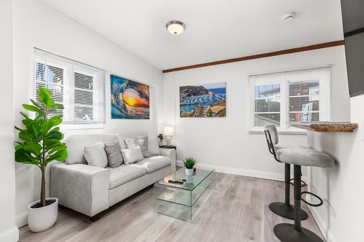 Charming comfy Studio in La Jolla Village!