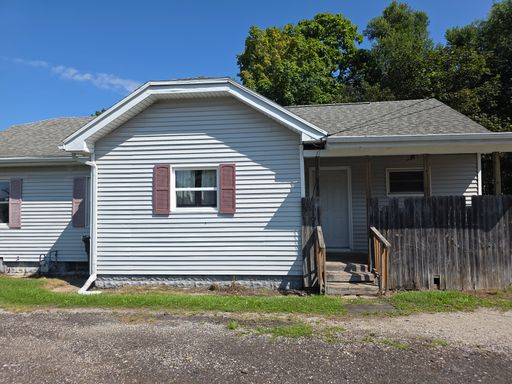 3-Bedroom, 1-Bathroom Home with Basement – $1,295/Month | Accepting Section 8 – photo 1