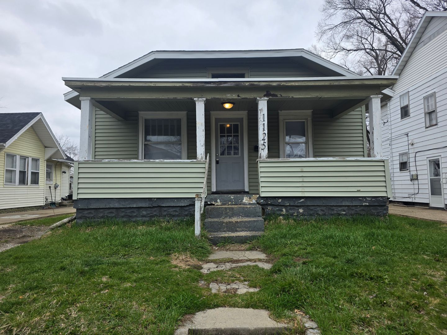 South Bend House: 1125 E Calvert St