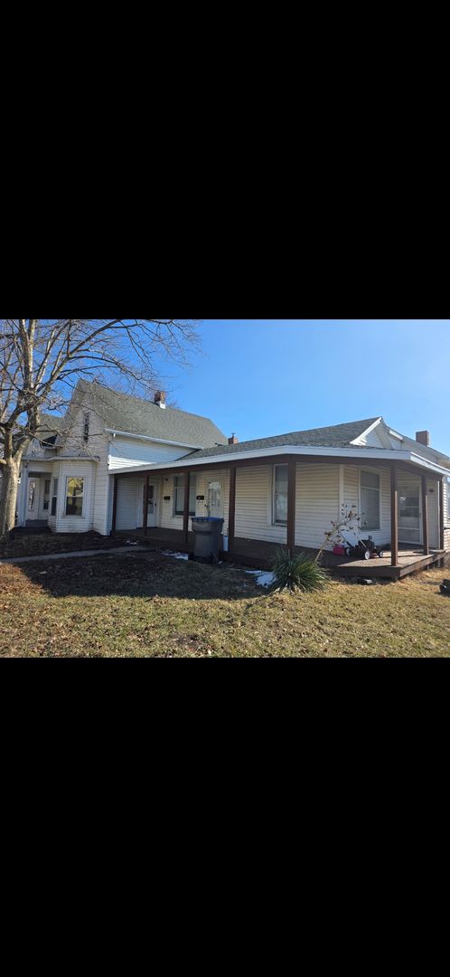 Warsaw Apartment: 204-208 N Fort Wayne St