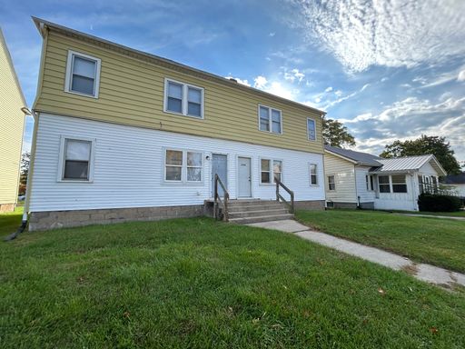 Upper 2-Bedroom, 1-Bathroom Apartment – $785/Month