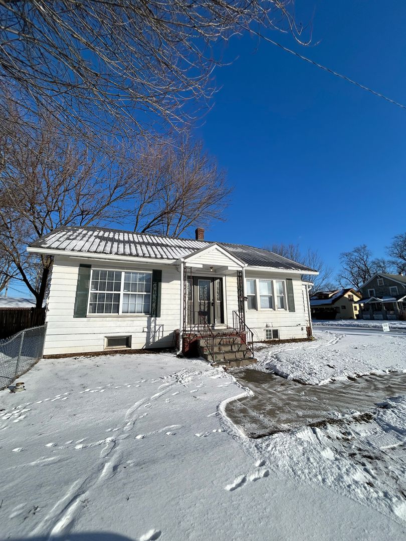 Elkhart House: 1829 Frances Avenue