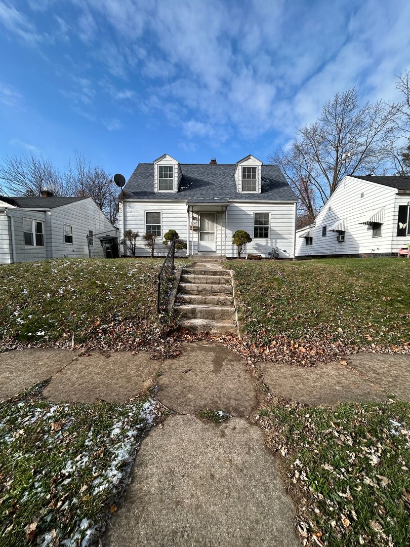 South Bend House: 1329 N Elmer