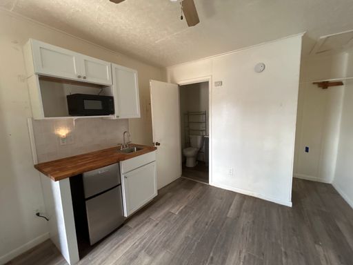 Efficiency Apartment in Middlebury – All Utilities Included – $693/Month – photo 1