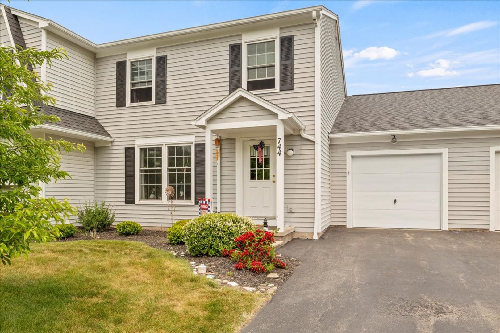 Webster Apartment: 1020 Summitville Drive