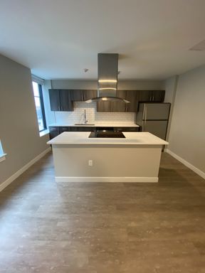 Stylish 1-Bedroom in the Heart of Downtown – photo 1