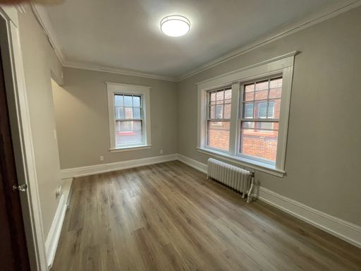 Make yourself at home in your 1 bedroom 1-bathroom historical downtown apartment! – photo 1