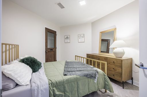 Contemporary 2-Bedroom in Downtown Rochester – photo 1