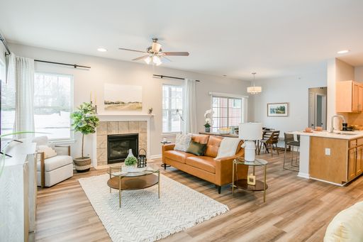 Newly Renovated, Spacious 2 BR | 2 BA Townhome! – photo 1