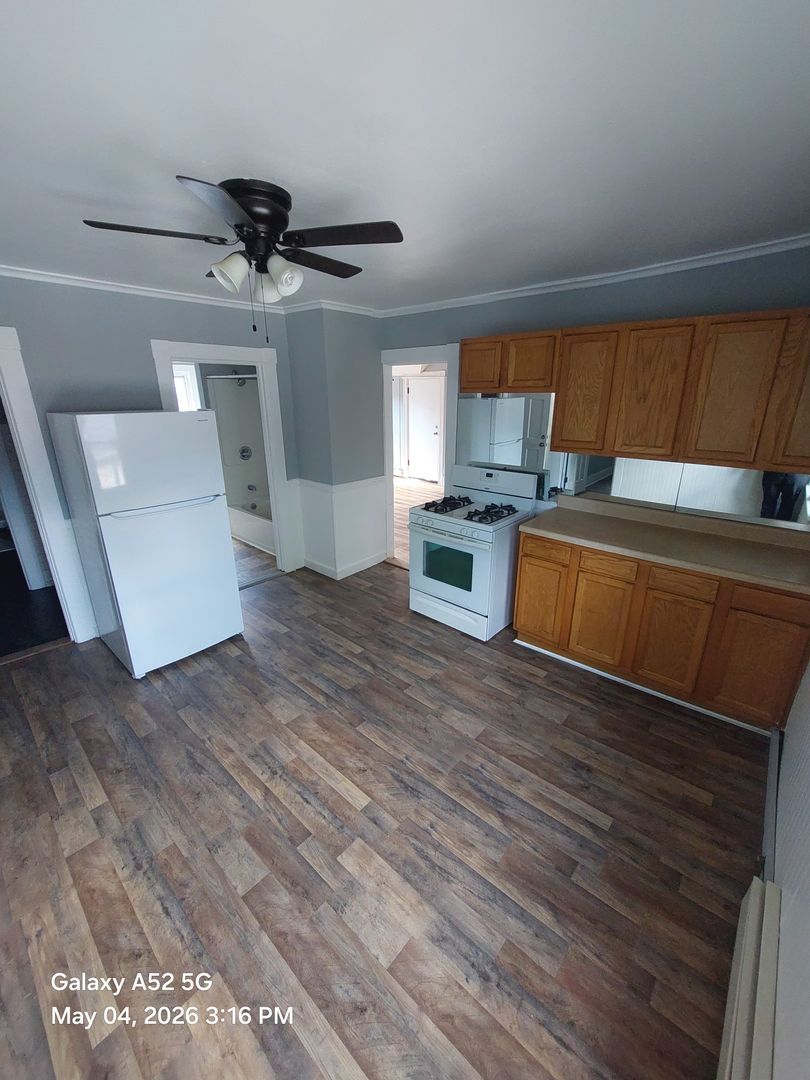 New Britain Apartment: 59 Dwight St