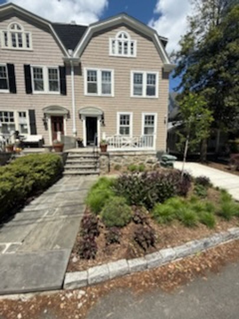 NW Washington House: 3309 Highland Place