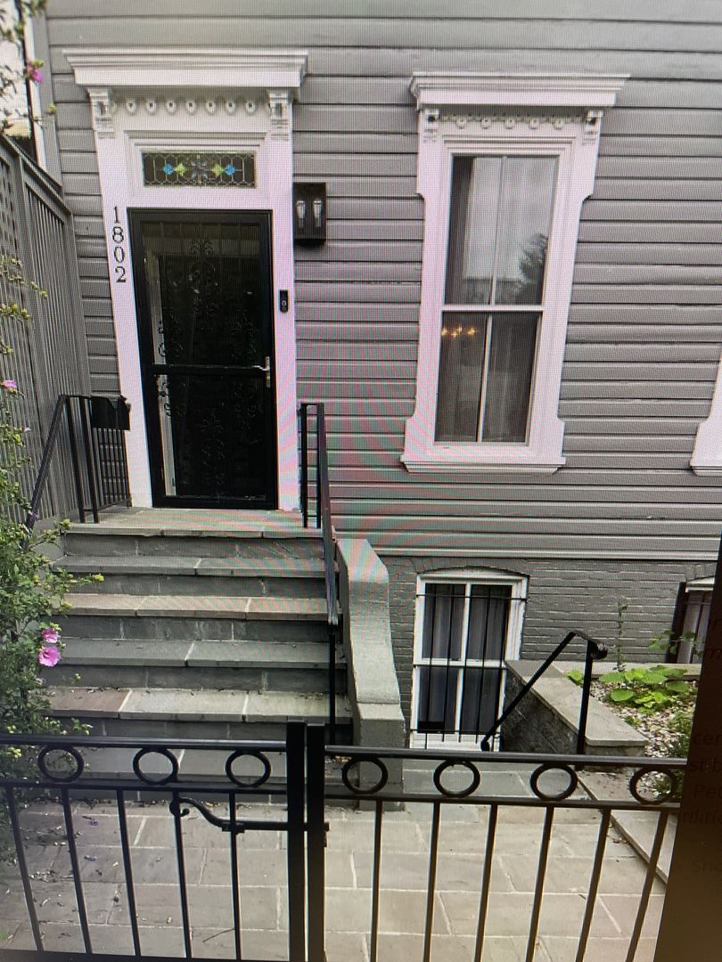 Washington Apartment: 1802 T St, NW
