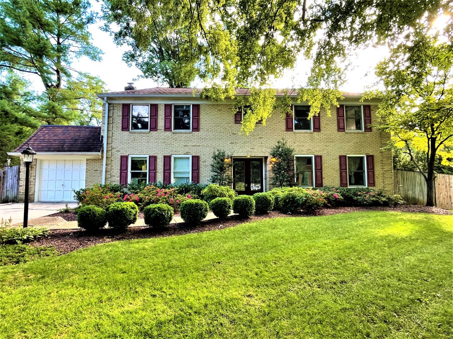 Potomac House: 10309 Bells Mill Terrace