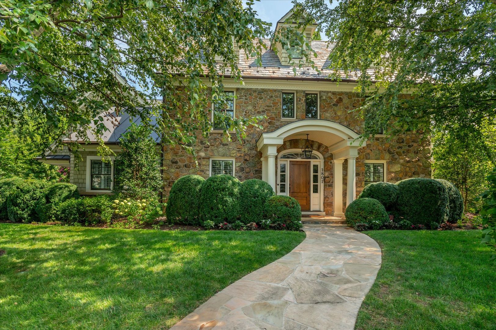 Arlington House: 1801 N Hartford St.