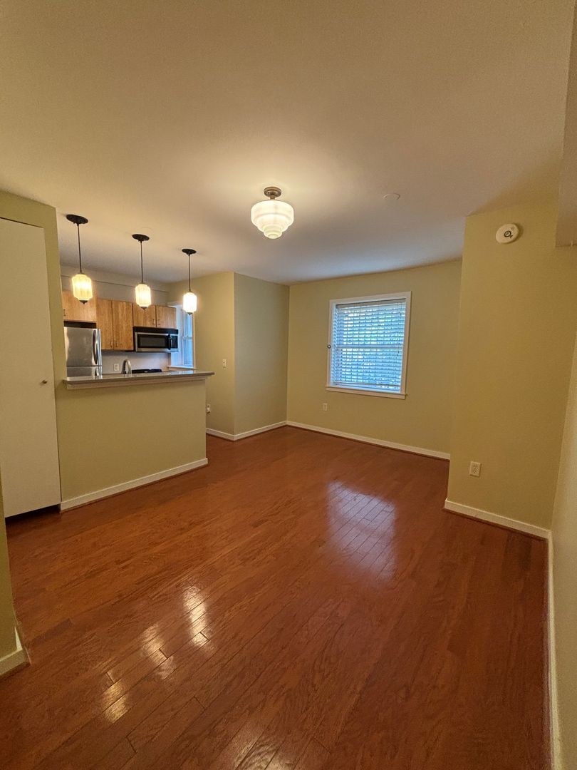 Washington Condo: 3534 10th St NW