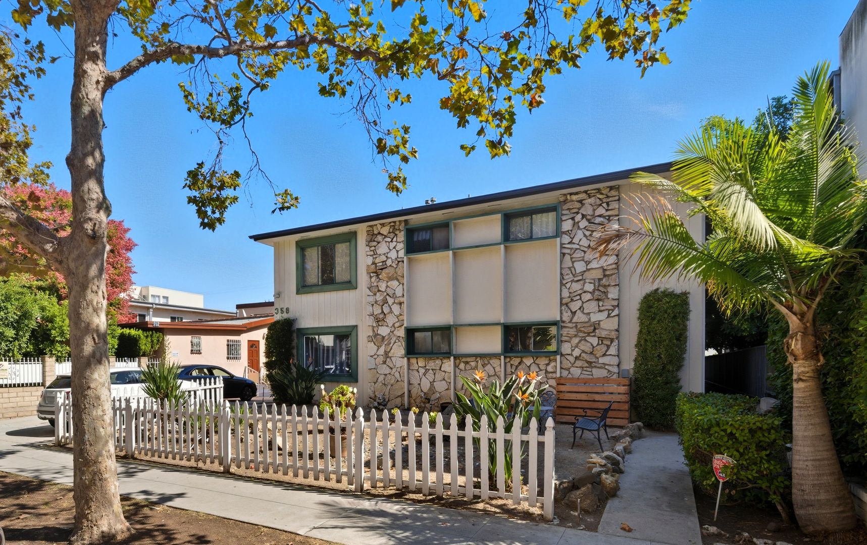 Beverly Hills Apartment: 356 S. Rexford Drv.