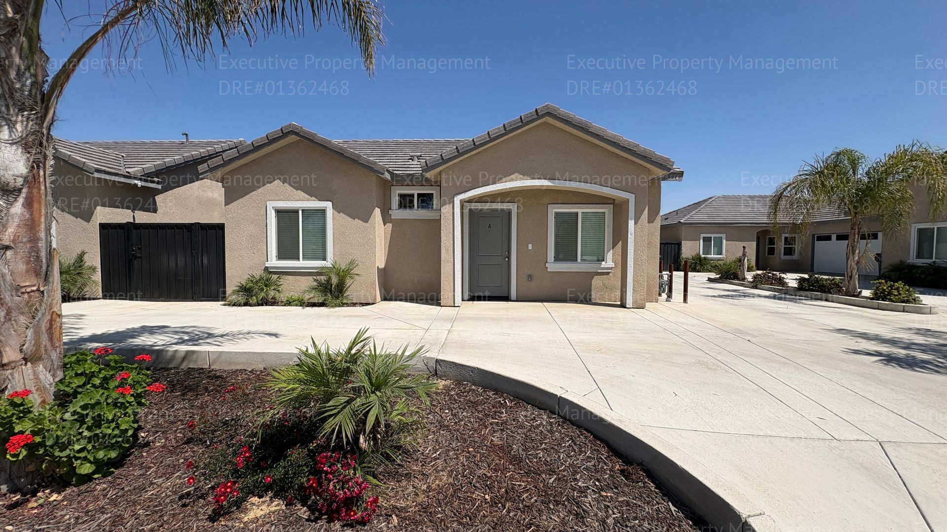 Bakersfield Apartment: 8514 Frankie Lou St