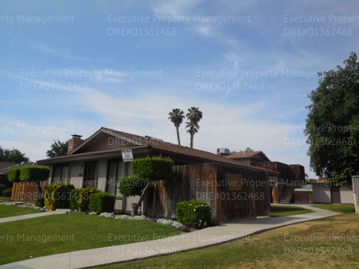 2 bedroom 1 bathroom upstairs apartment. – photo 1