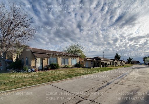 1 Bedroom/ 1 Bathroom apartment in South Bakersfield – photo 1