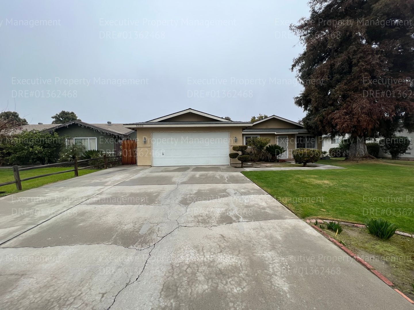 Bakersfield House: 5320 Cherry Tree Ln