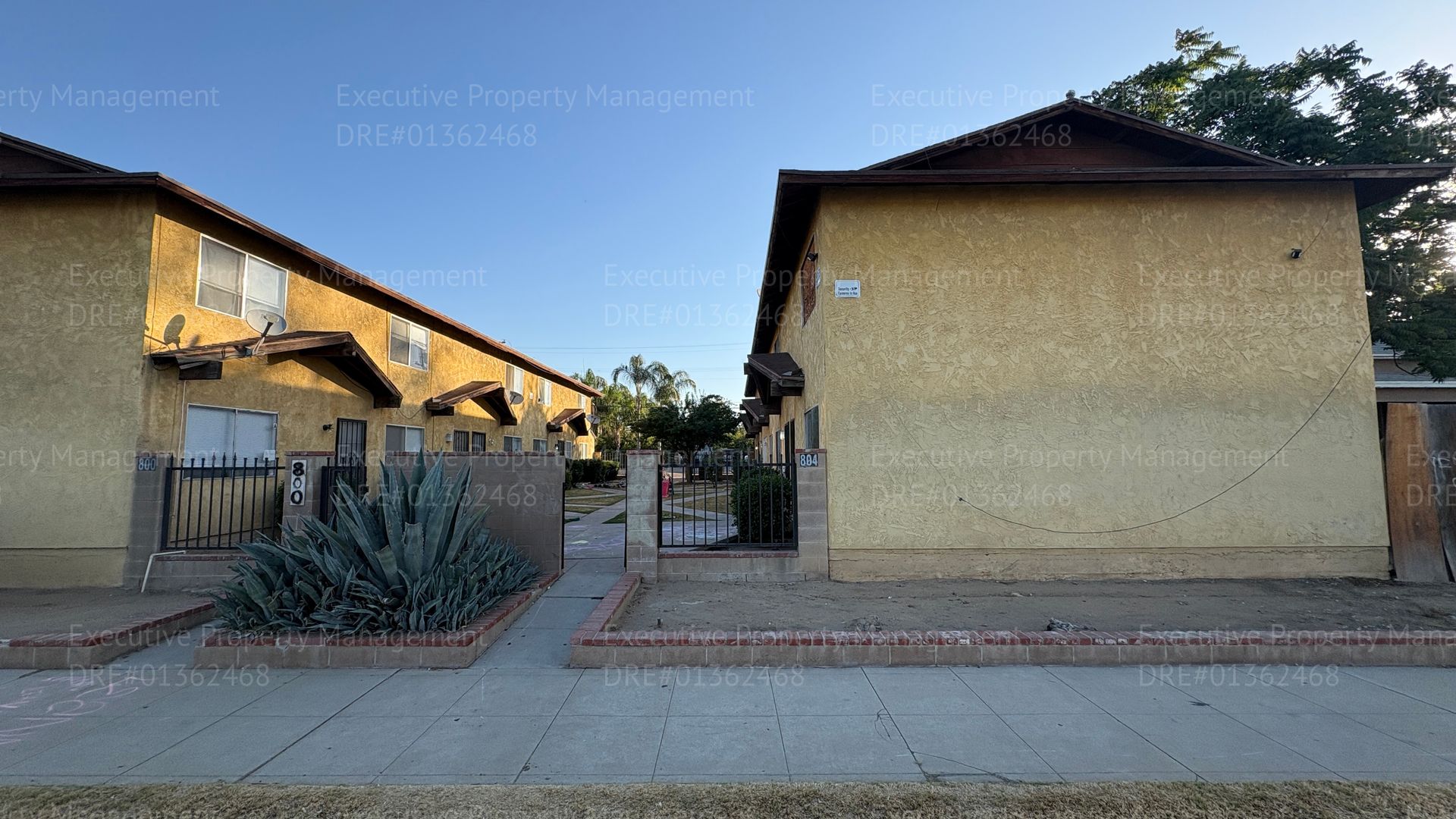 Bakersfield Apartment: 804 Niles St