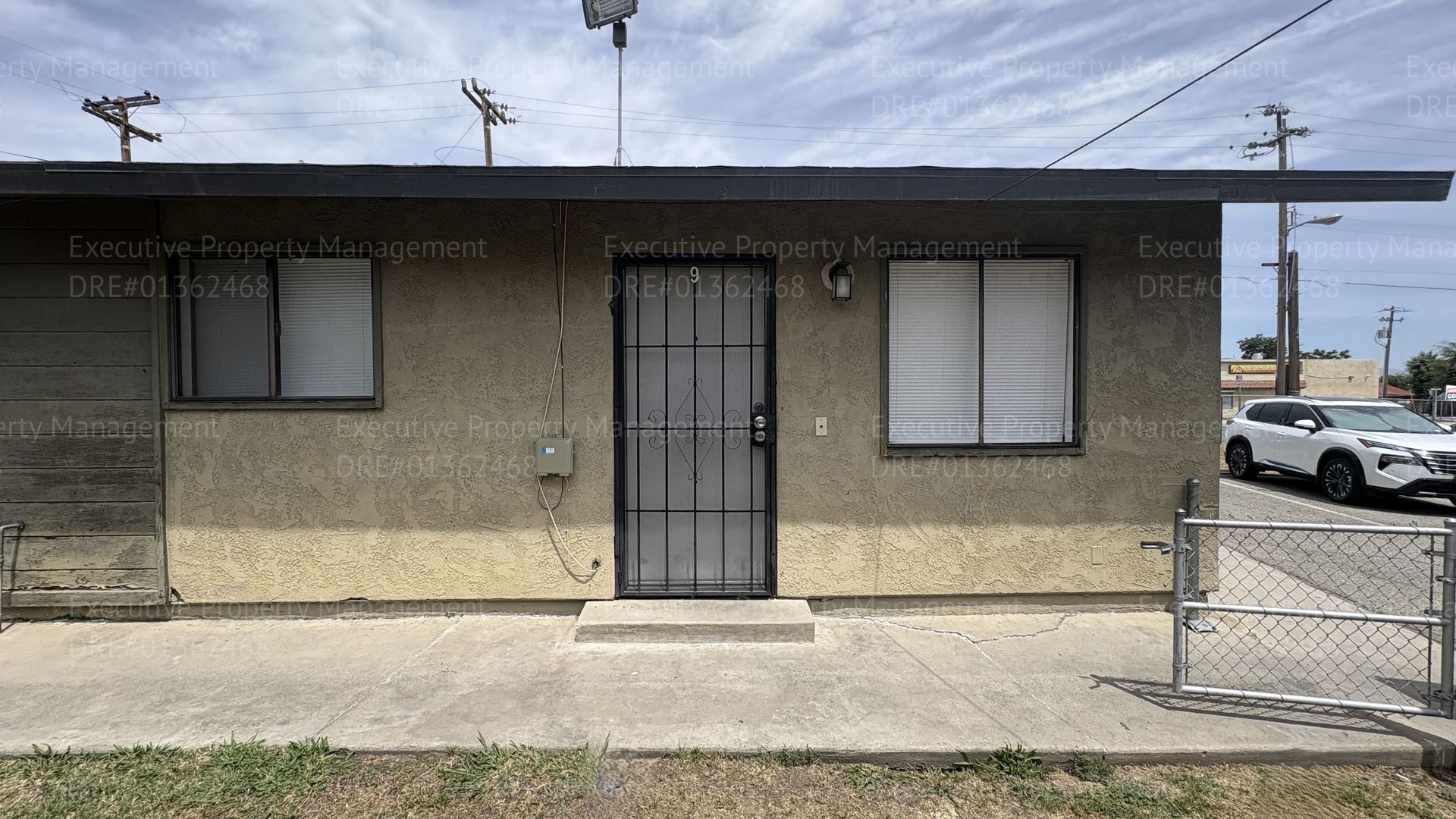Bakersfield Apartment: 2190 Monterey St