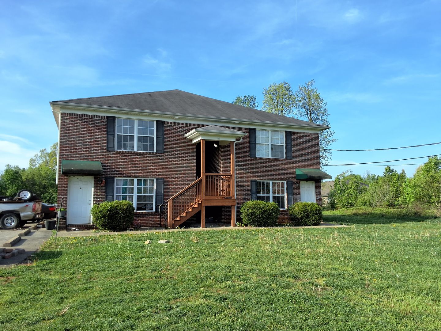 RADCLIFF Apartment: 111 KENILWORTH COURT