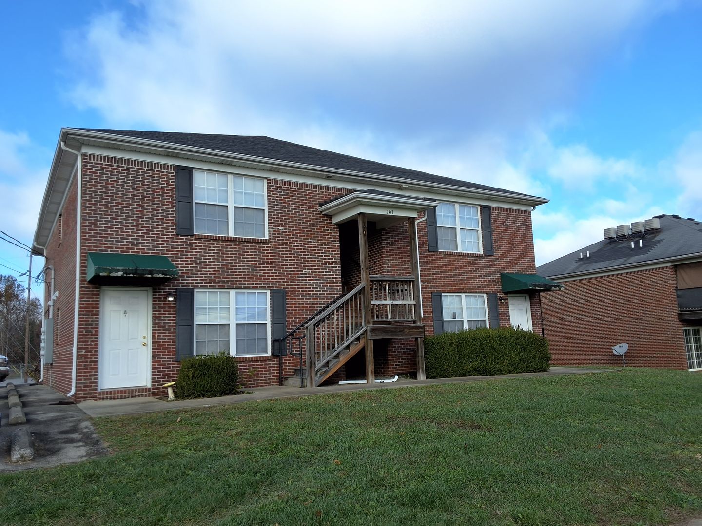 Radcliff Apartment: 103 Hurstfield Drive