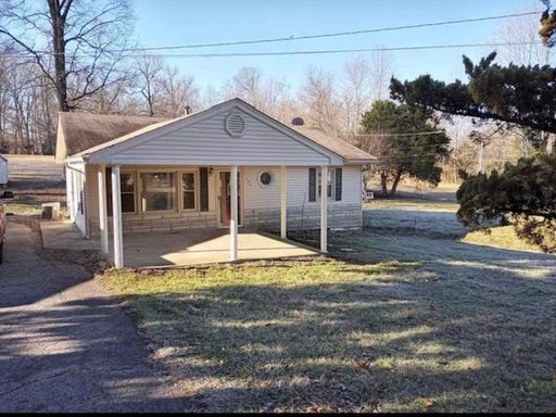Comfy 2 Bedroom, 1 Bath House located in Radcliff – photo 1
