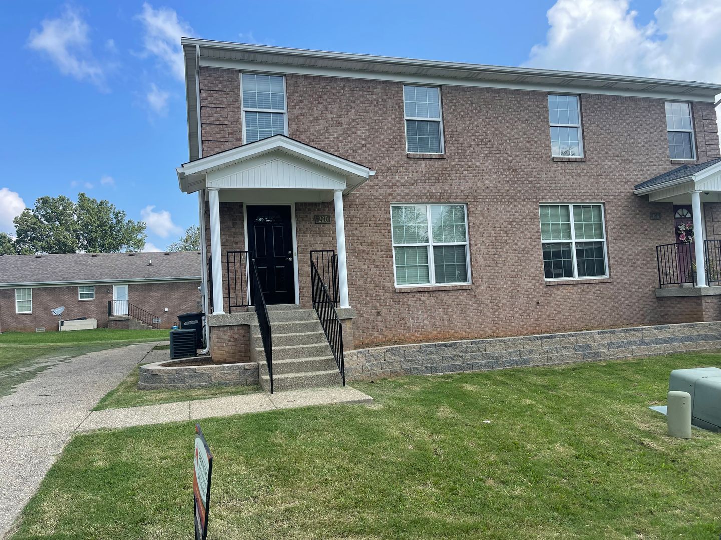 RADCLIFF Apartment: ADENA LOOP DUPLEXES