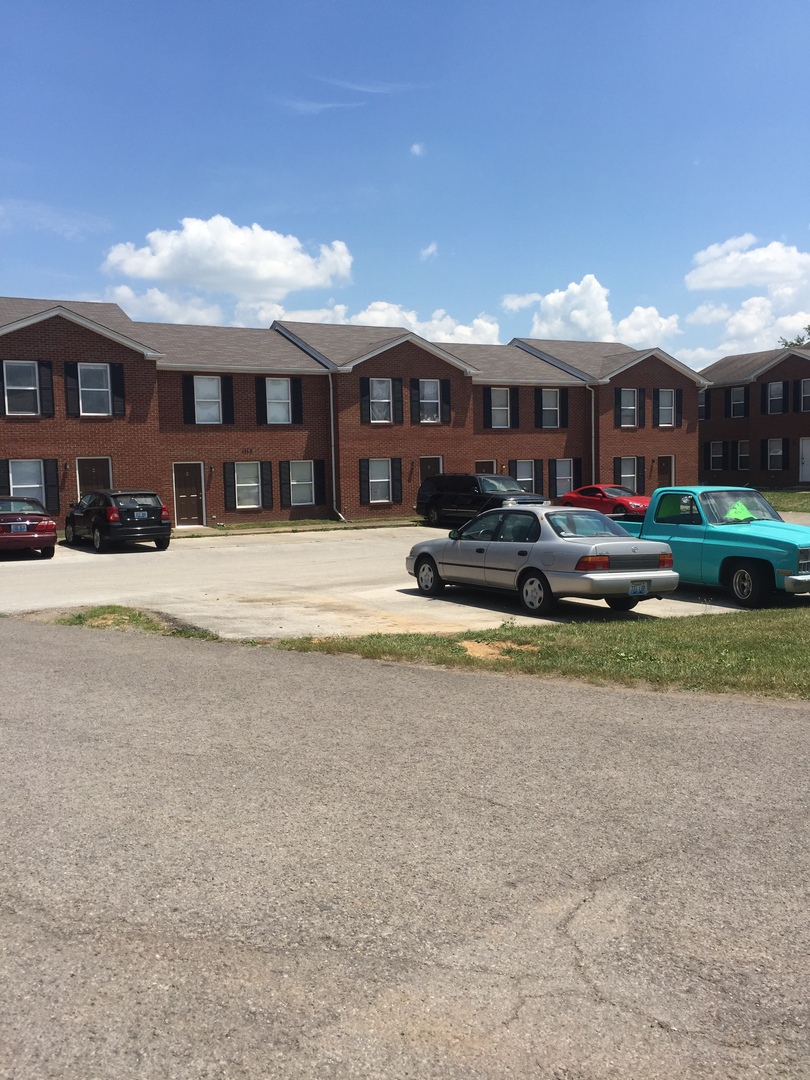 ELIZABETHTOW Apartment: 1115 CROWNE POINTE DRIVE