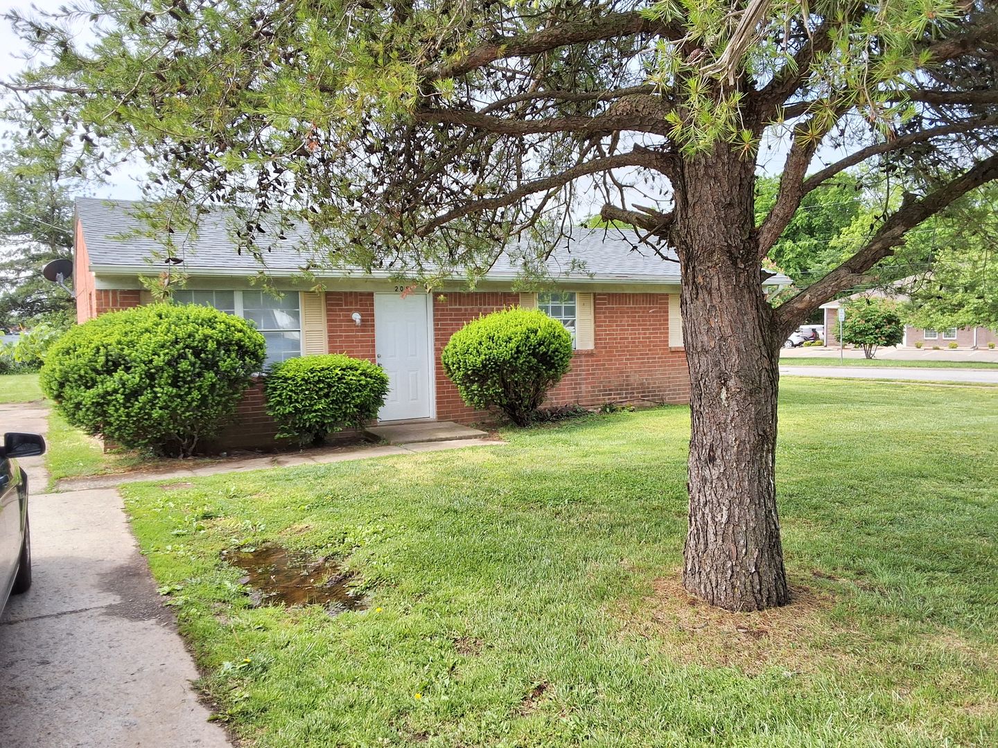 ELIZABETHTOWN House: 205 DIECKS DRIVE