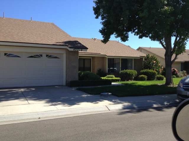 Camarillo House: 42210 Village 42