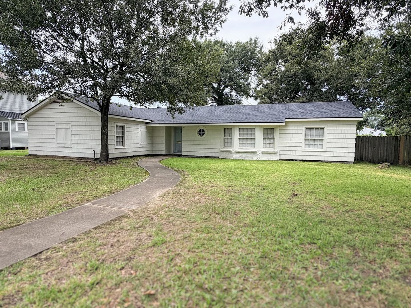 Lake Charles House: 1315 8th Street