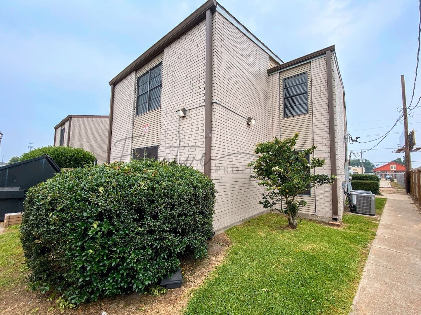 Lake Charles Apartment: 4343 Canal Street