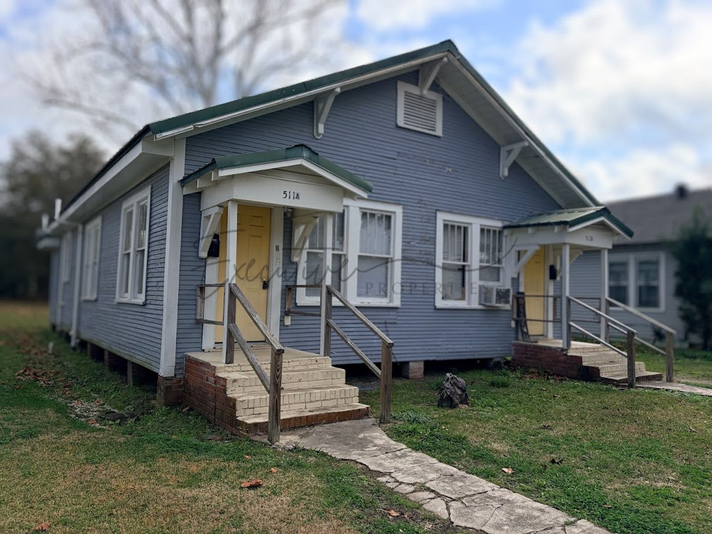 Lake Charles Apartment: A-B 511 Reid Street